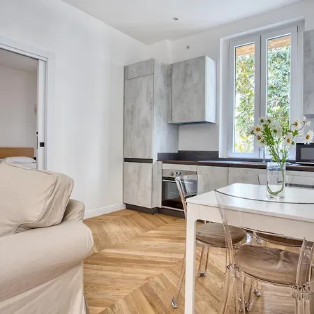 Joivy Stunning Flat With Balcony * Milan